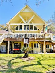 1617 County Road 244a, Brazoria, TX 77422