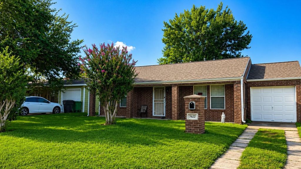 7622 Azalea Street, Houston, TX 77023