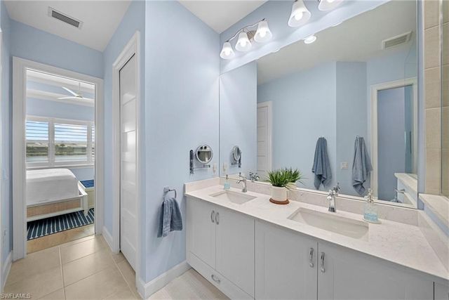 8924 Yucatan CT, Naples, FL 34112