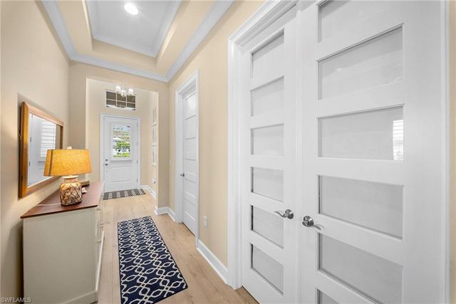 8924 Yucatan CT, Naples, FL 34112