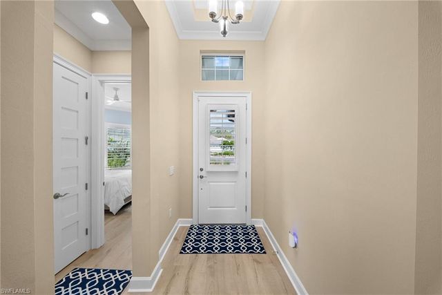 8924 Yucatan CT, Naples, FL 34112