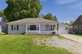 1137 E Main Street, Flushing, MI 48433
