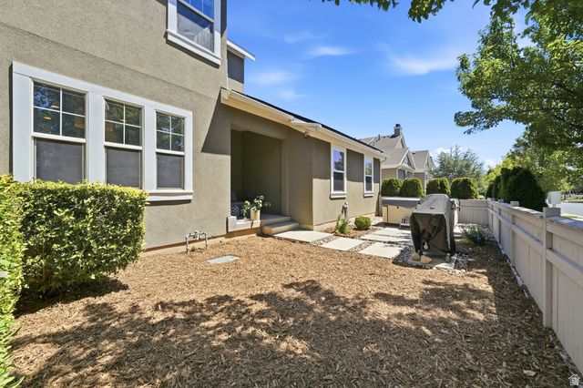 4706 W OYSTER SHELL RD, South Jordan, UT 84009