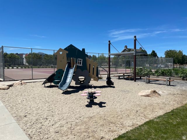 4706 W OYSTER SHELL RD, South Jordan, UT 84009