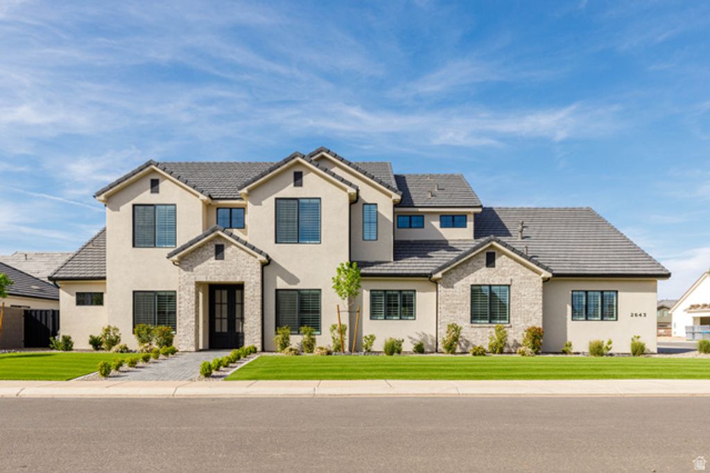 2643 E MOORLAND DR, St. George, UT 84790