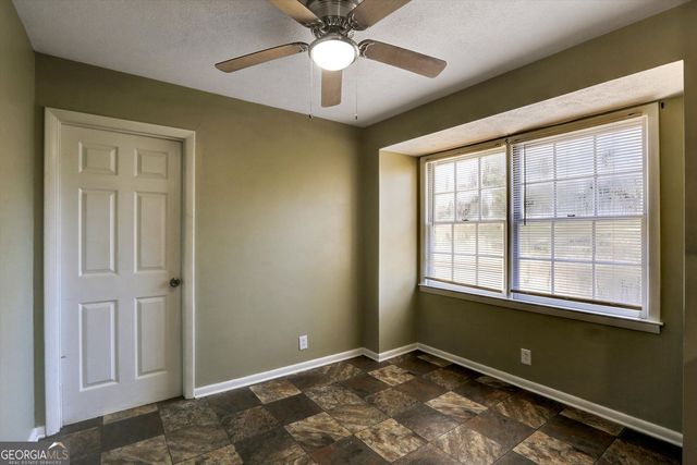 1266 Hickory Drive SW, Lilburn, GA 30047