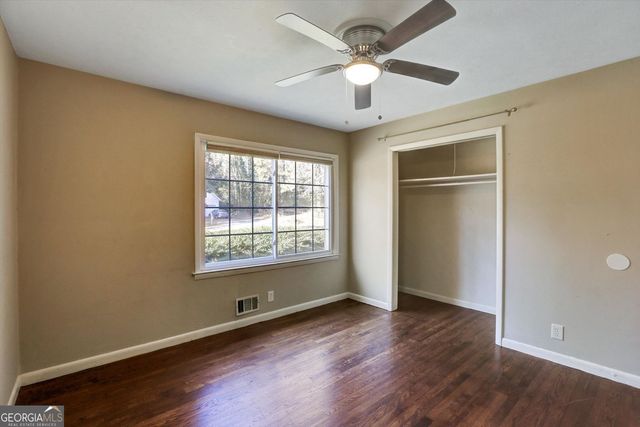 1266 Hickory Drive SW, Lilburn, GA 30047