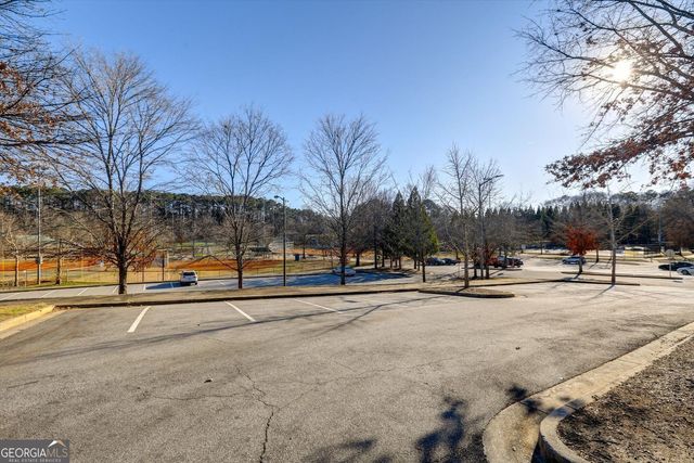 1266 Hickory Drive SW, Lilburn, GA 30047