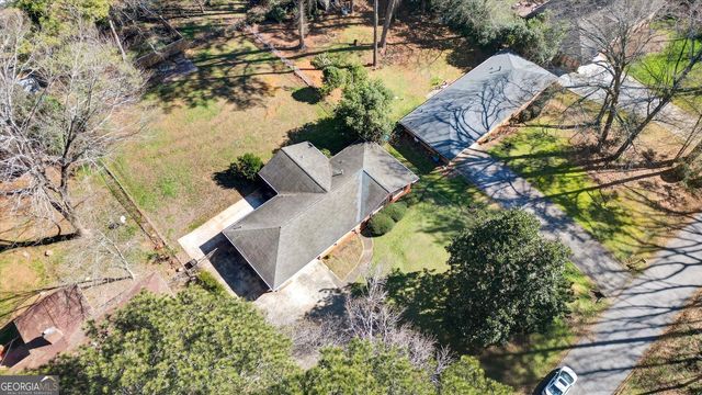 1266 Hickory Drive SW, Lilburn, GA 30047