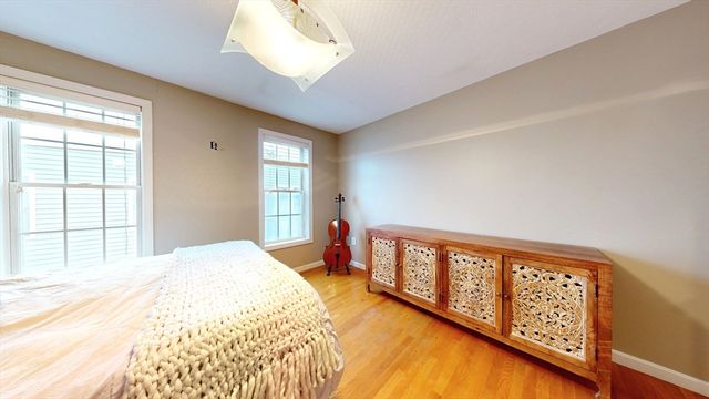 10 Saco St 6, Boston, MA 02122