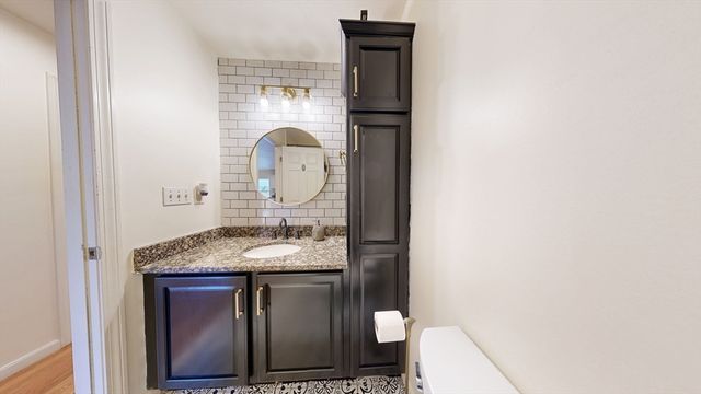 10 Saco St 6, Boston, MA 02122