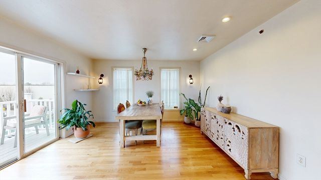 10 Saco St 6, Boston, MA 02122