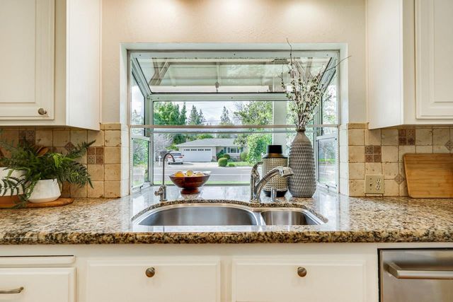 1624 Newcastle Drive, Los Altos, CA 94024