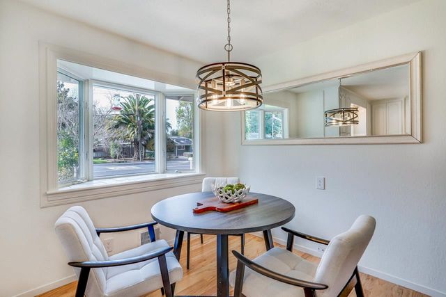 1624 Newcastle Drive, Los Altos, CA 94024