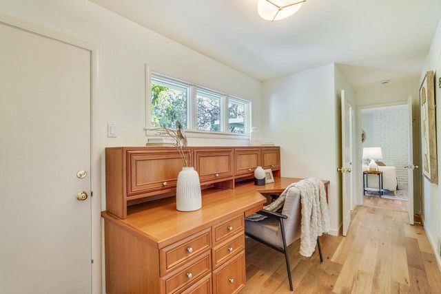 1624 Newcastle Drive, Los Altos, CA 94024