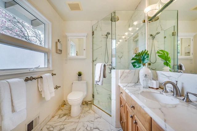 1624 Newcastle Drive, Los Altos, CA 94024