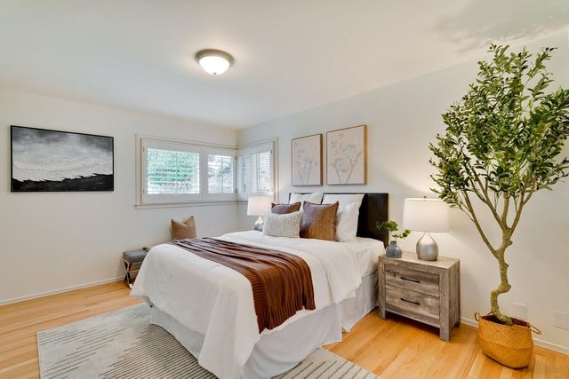 1624 Newcastle Drive, Los Altos, CA 94024