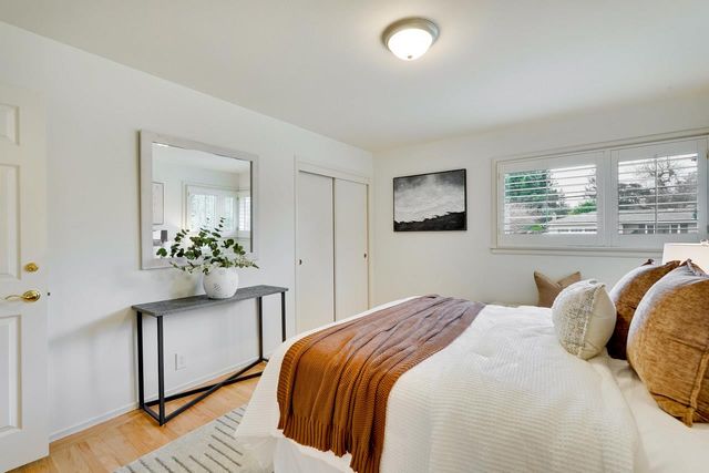 1624 Newcastle Drive, Los Altos, CA 94024