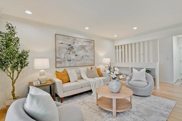 1624 Newcastle Drive, Los Altos, CA 94024