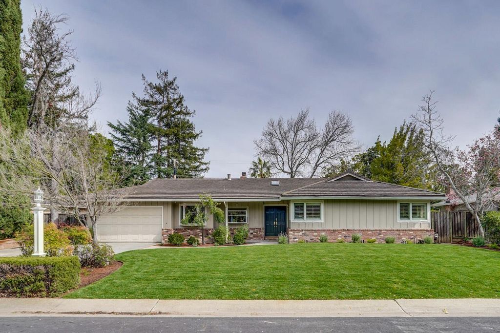 1624 Newcastle Drive, Los Altos, CA 94024