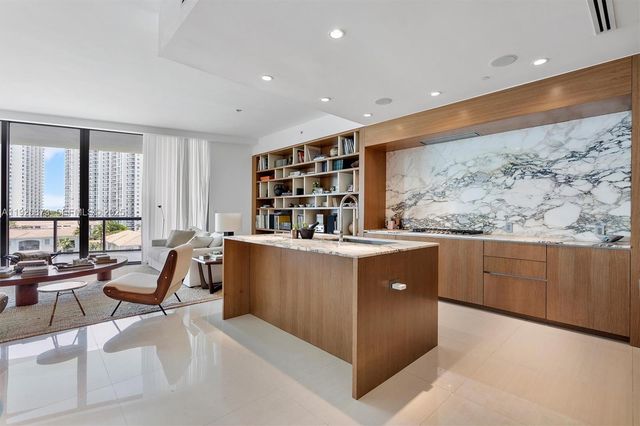 3250 NE 188th St 608, Aventura, FL 33180