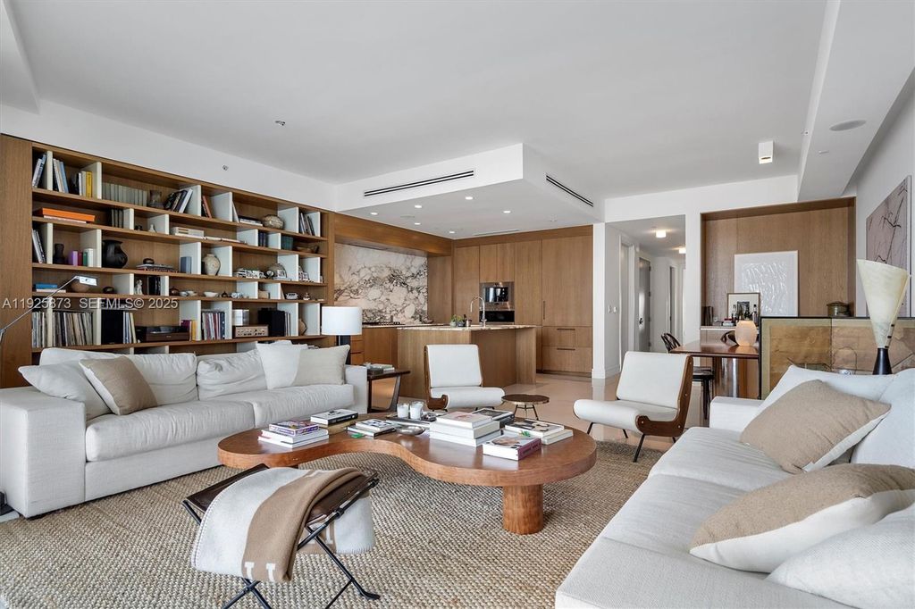 3250 NE 188th St 608, Aventura, FL 33180