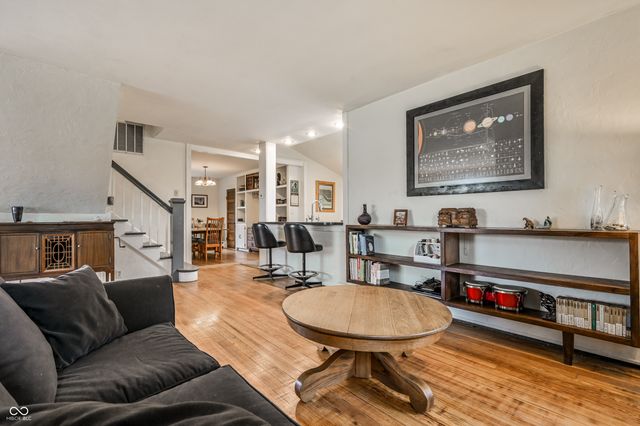 8002 Rawles Avenue, Indianapolis, IN 46219