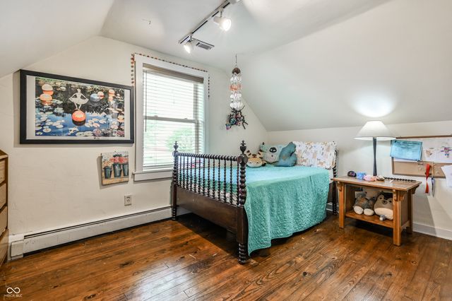 8002 Rawles Avenue, Indianapolis, IN 46219