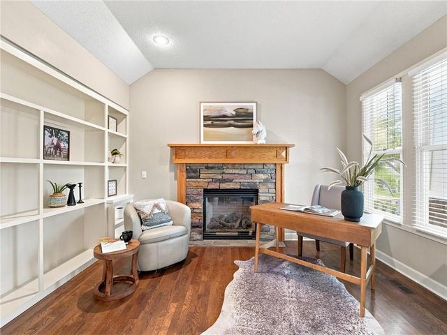 5415 W 161st Terrace, Overland Park, KS 66085