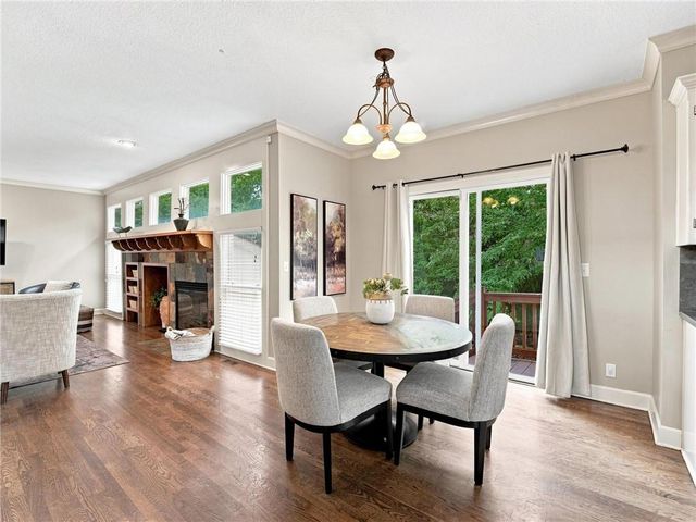 5415 W 161st Terrace, Overland Park, KS 66085