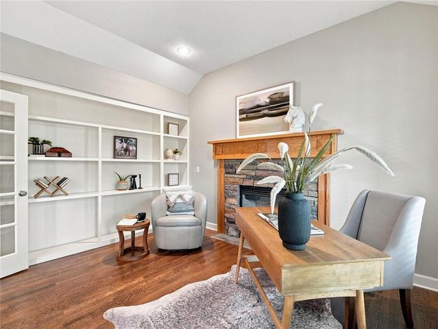 5415 W 161st Terrace, Overland Park, KS 66085