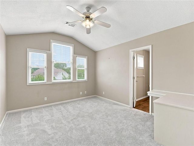 5415 W 161st Terrace, Overland Park, KS 66085