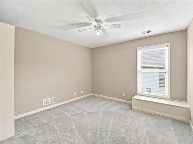 5415 W 161st Terrace, Overland Park, KS 66085