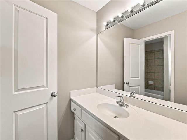 5415 W 161st Terrace, Overland Park, KS 66085