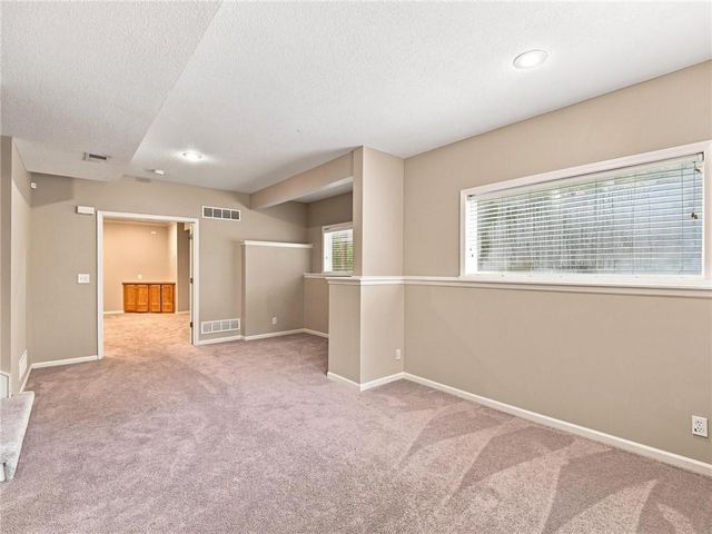 5415 W 161st Terrace, Overland Park, KS 66085