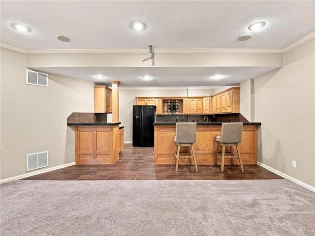 5415 W 161st Terrace, Overland Park, KS 66085