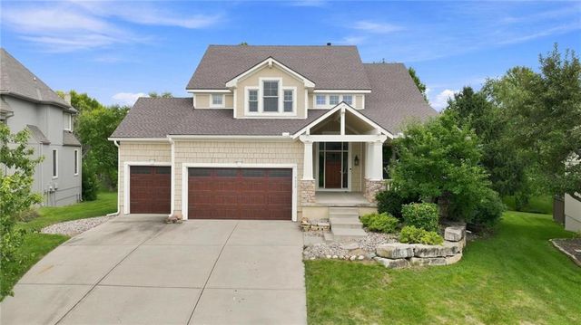 5415 W 161st Terrace, Overland Park, KS 66085