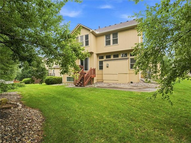 5415 W 161st Terrace, Overland Park, KS 66085