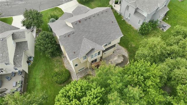 5415 W 161st Terrace, Overland Park, KS 66085