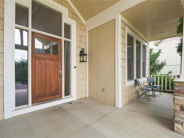 5415 W 161st Terrace, Overland Park, KS 66085