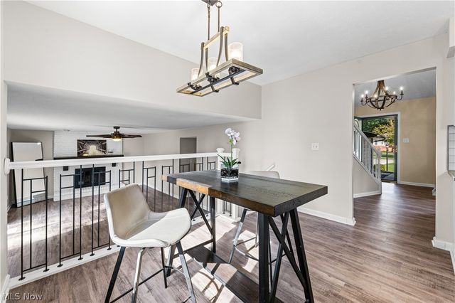 7879 Cresthill Drive, Seven Hills, OH 44131