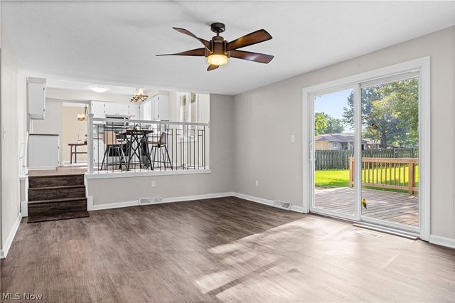 7879 Cresthill Drive, Seven Hills, OH 44131