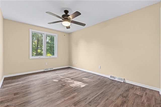 7879 Cresthill Drive, Seven Hills, OH 44131