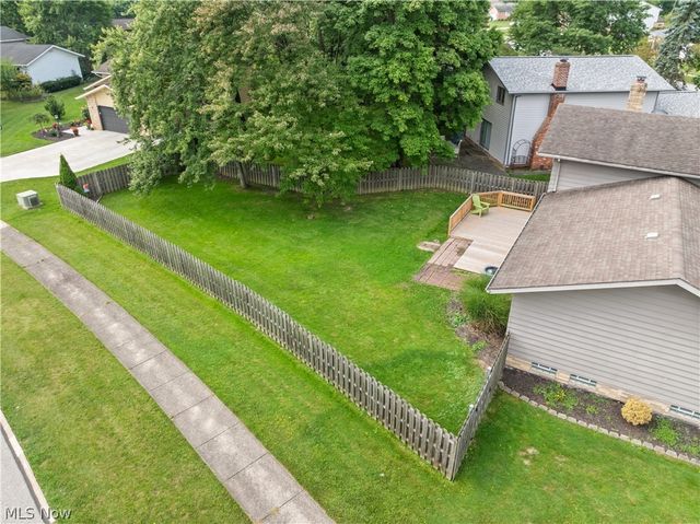 7879 Cresthill Drive, Seven Hills, OH 44131