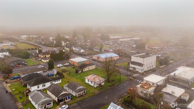 421 Davidson Avenue, Woodland, WA 98674