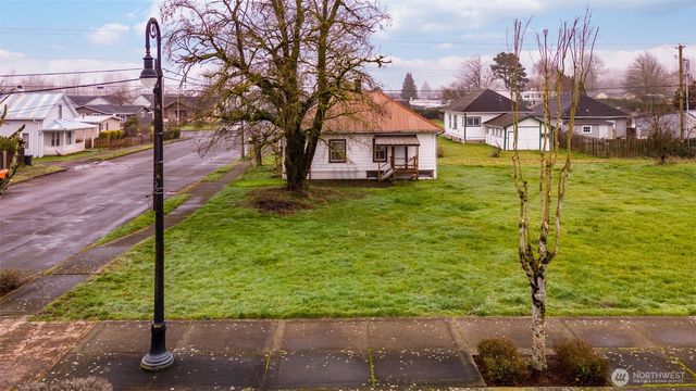 421 Davidson Avenue, Woodland, WA 98674