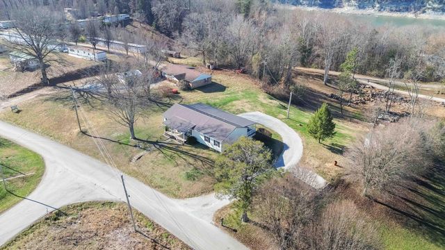 1015 Old Waitsboro Road, Bronston, KY 42518