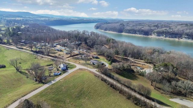 1015 Old Waitsboro Road, Bronston, KY 42518