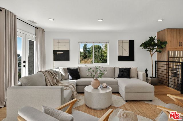 2603 Crestmoore Place, Los Angeles, CA 90065