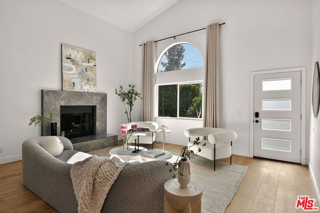 2603 Crestmoore Place, Los Angeles, CA 90065